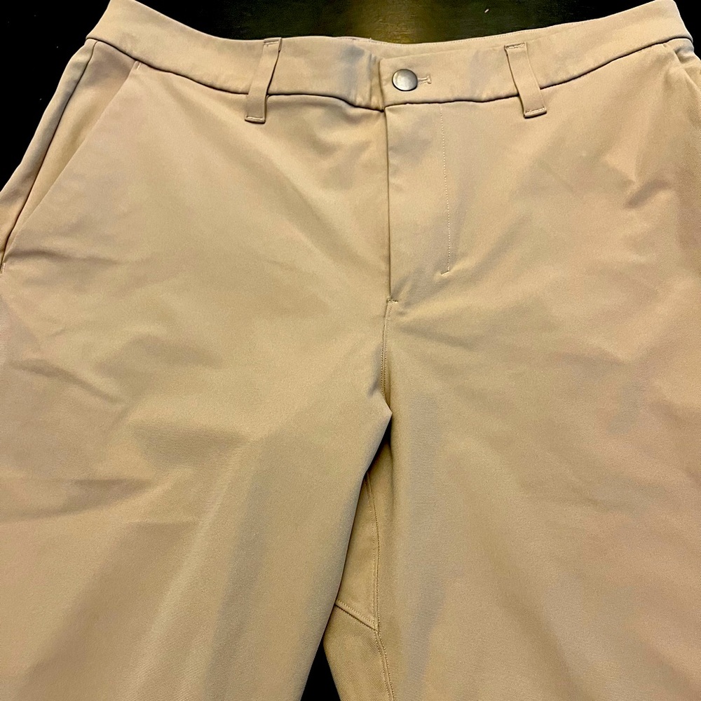 Lululemon Mens shorts size 31 Commission Classic-Fit 9" tan